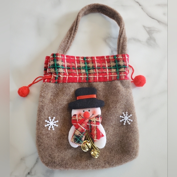 2 Felt Christmas Goodie Bags with Drawstrings Santa & Snowman - Picture 8 of 12